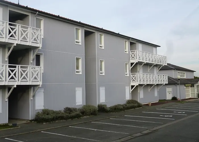 Edmatel Angers Hotel